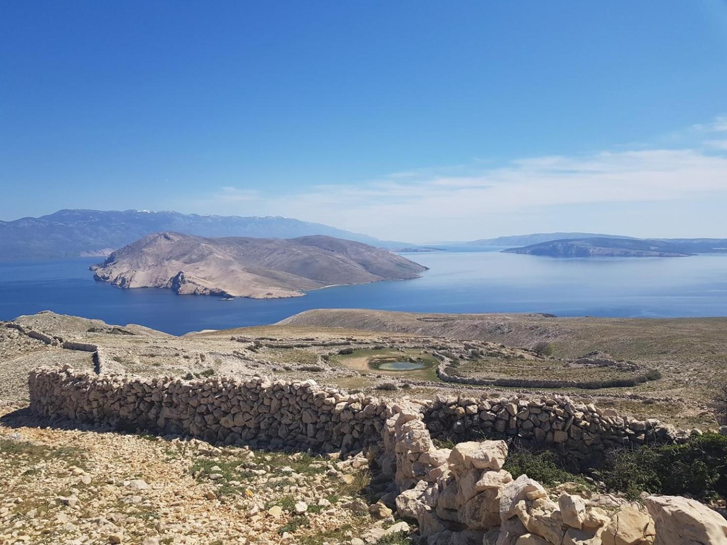 Apartments Capic Z Baška Екстериор снимка
